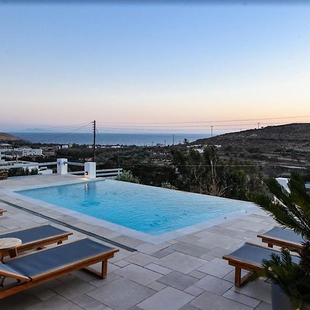 Para Principe Tinos Agios Sostis  Luaran gambar